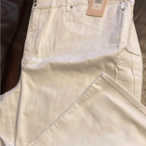 NYDJ Cool Embrace Skinny Crop with side slit - Picture 1 of 2